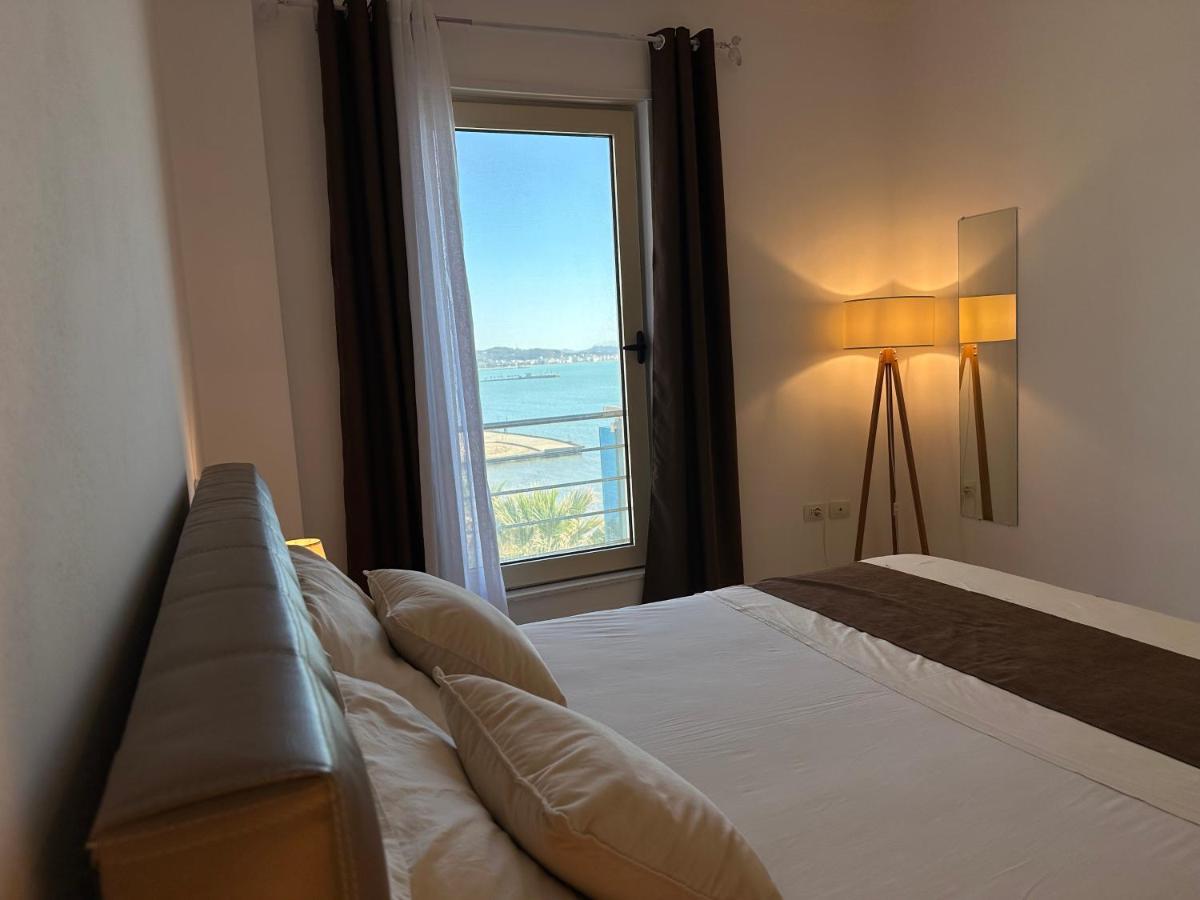 Beach Front Superior Apartment دراس المظهر الخارجي الصورة